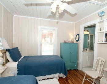 Anna Maria Beach Cottages Anna Maria Island Exterior photo